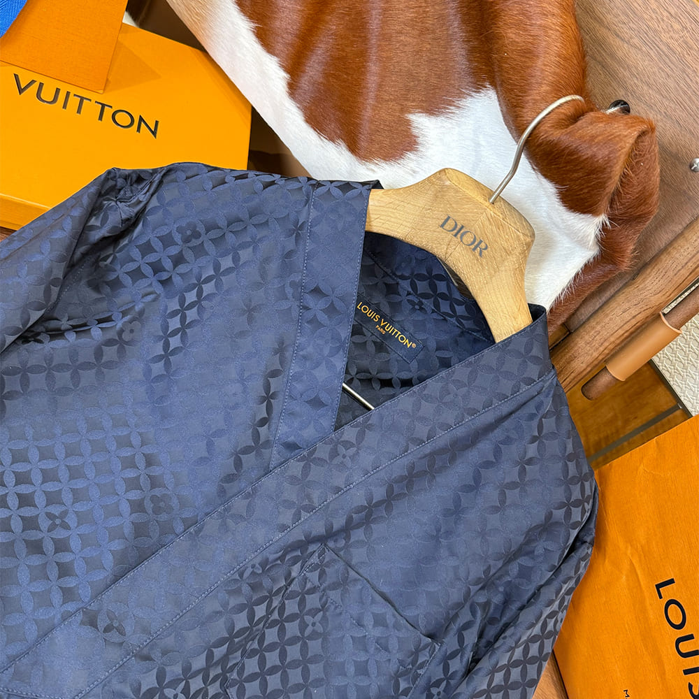 LV UNISEX SHIRT(size:S|M|L|XL)