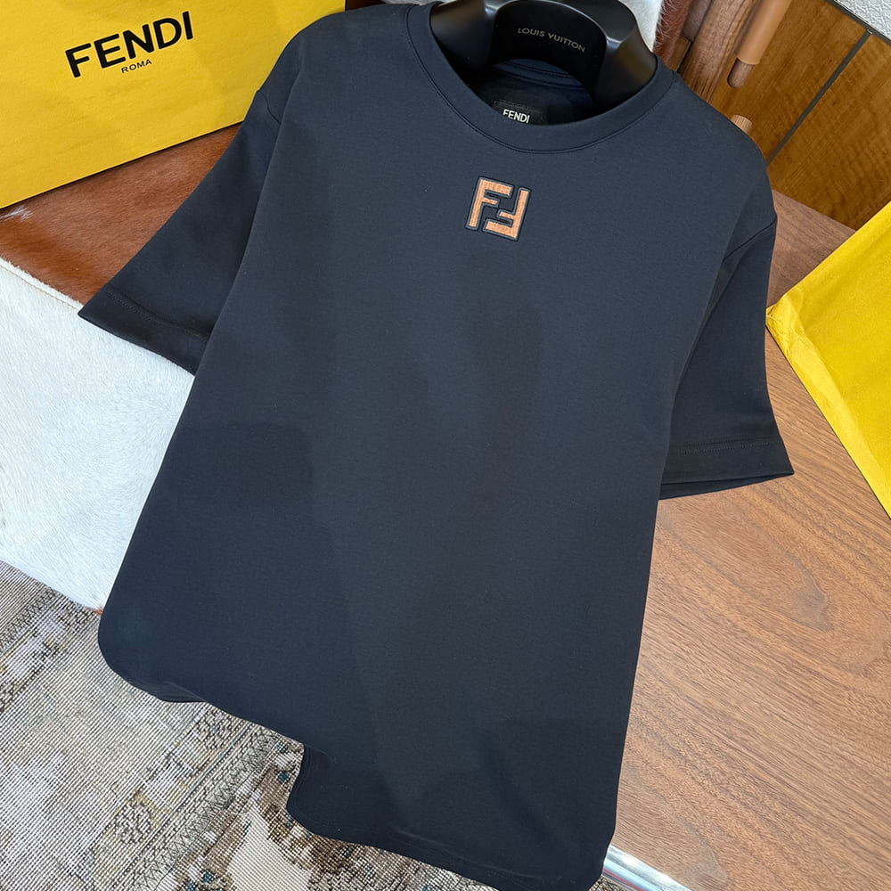 F**di UNISEX SHIRT(size:S|M|L|XL)