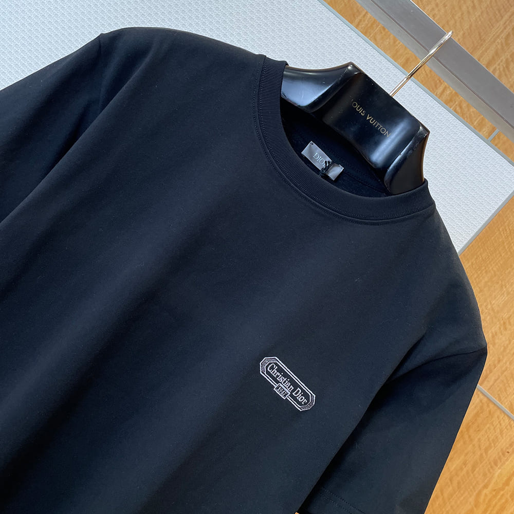 D10r UNISEX SHIRT(size:S|M|L|XL)