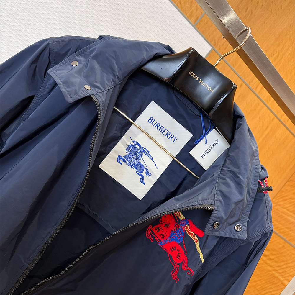 Bv*b*rry UNISEX COAT(size:S|M|L|XL)