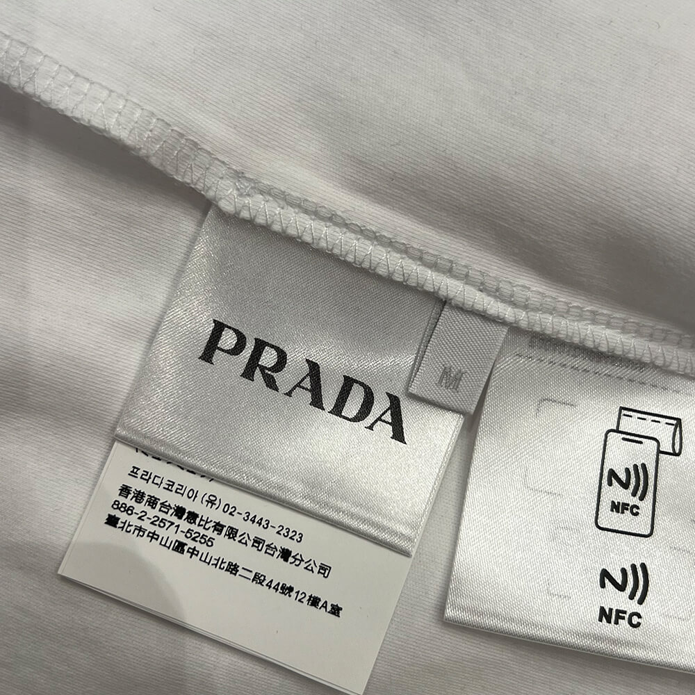 Pra*a UNISEX SHIRT(size:S|M|L|XL)