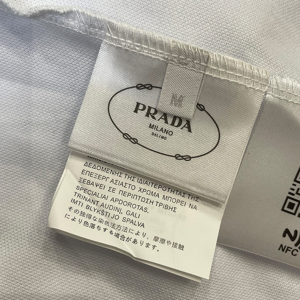 Pra*a UNISEX SHIRT(size:S|M|L|XL)