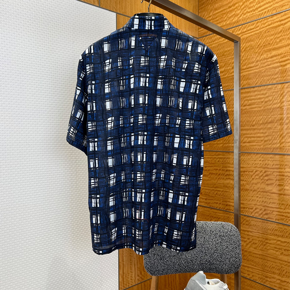 Pra*a UNISEX SHIRT(size:S|M|L|XL)