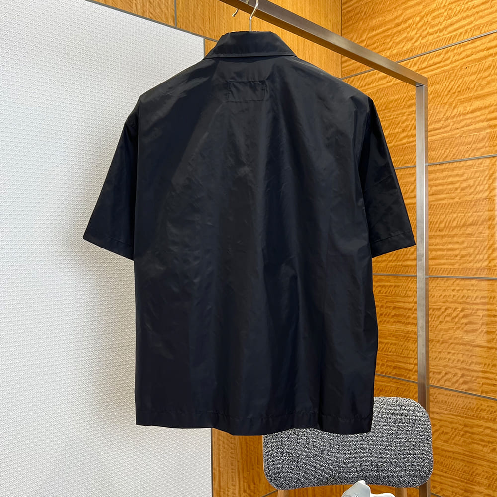 Pra*a UNISEX SHIRT(size:S|M|L)