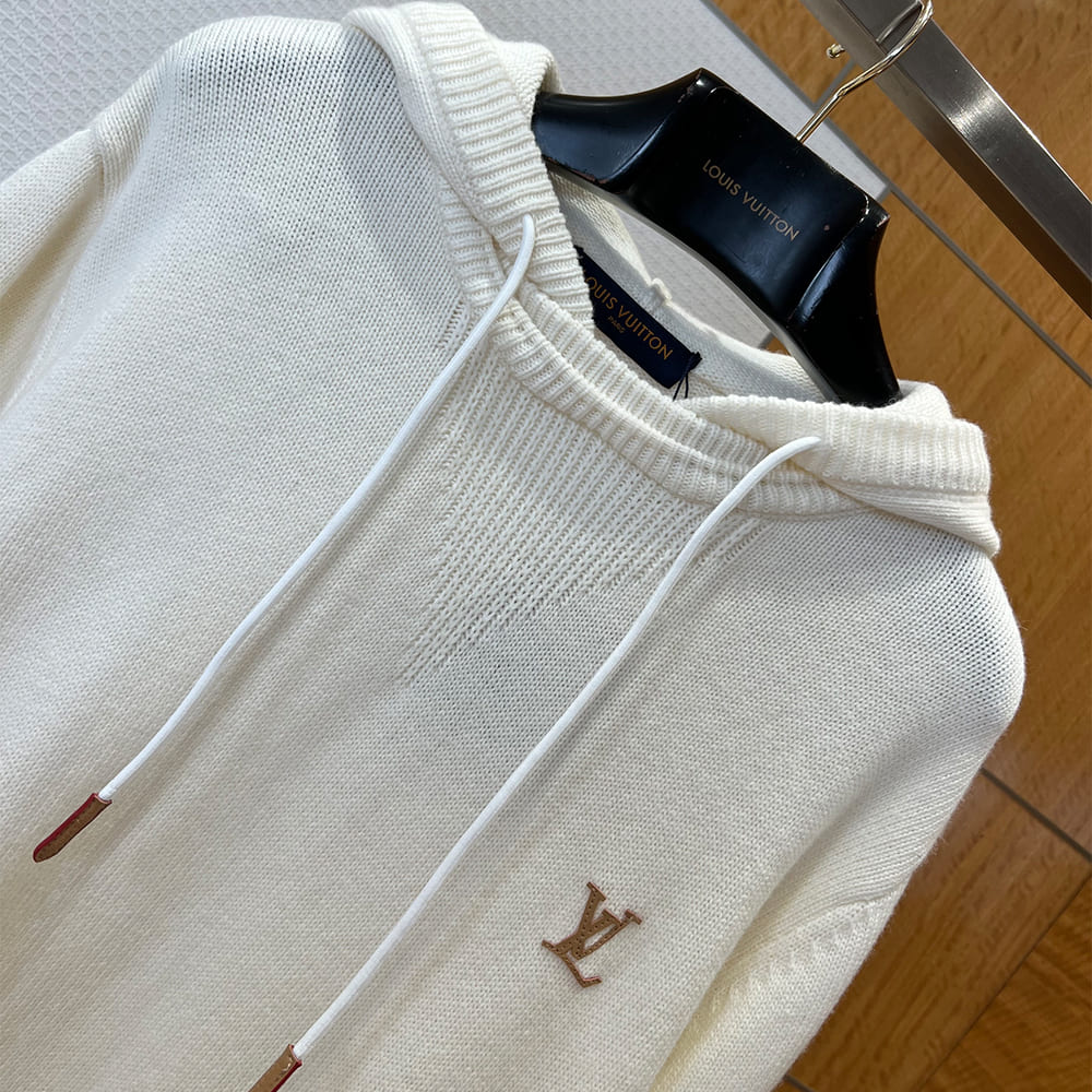 LV UNISEX SHIRT(size:S|M|L|XL)
