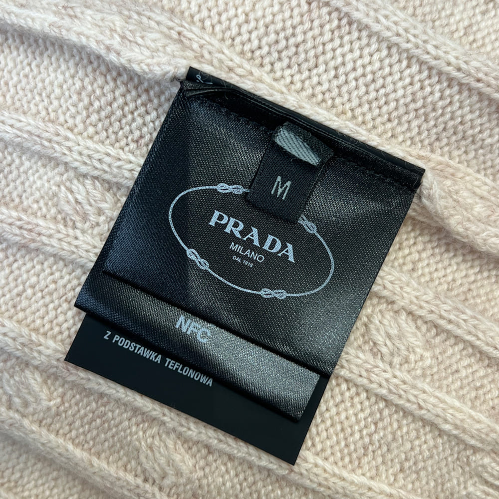 Pra*a UNISEX SHIRT(size:S|M|L|XL)