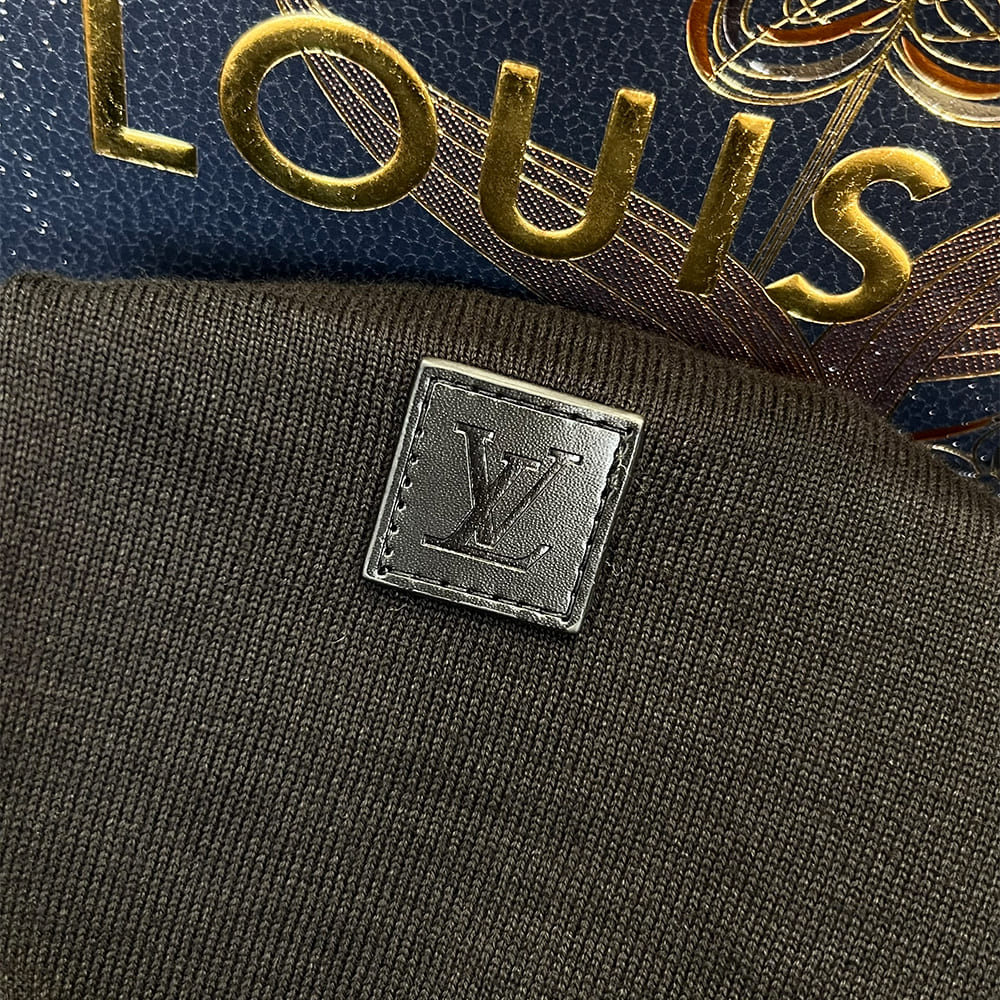 LV UNISEX SHIRT(size:S|M|L|XL)