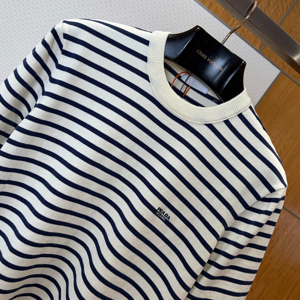 Pra*a UNISEX SHIRT(size:46|48|50|52)