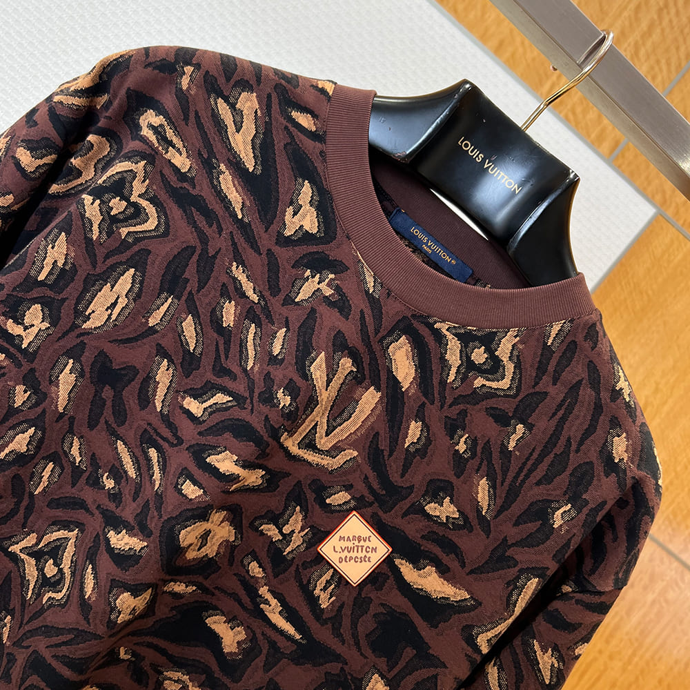 LV UNISEX SHIRT(size:XS|S|M|L)