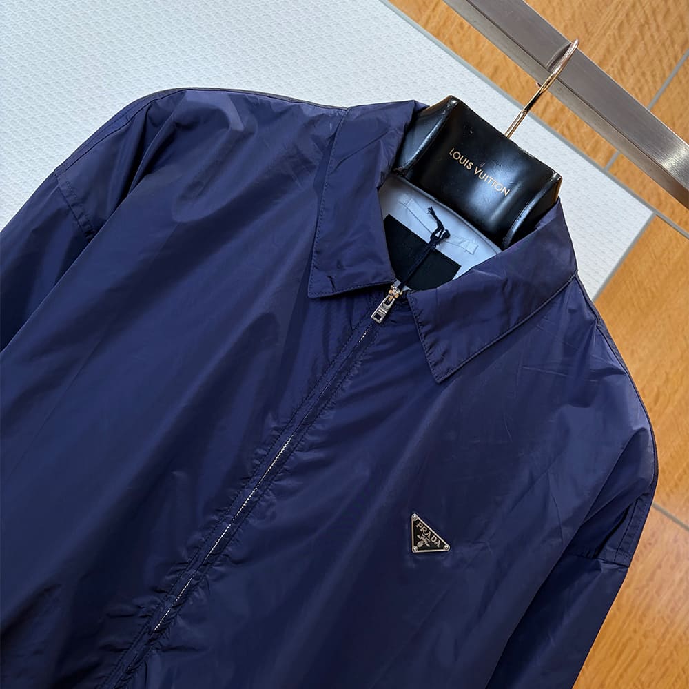 Pra*a UNISEX SHIRT(size:S|M|L|XL)