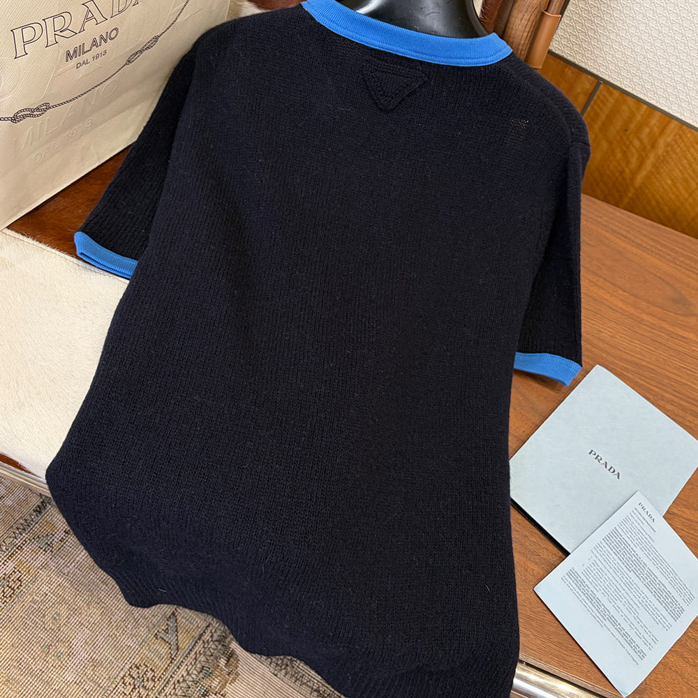 Pra*a UNISEX SHIRT(size:S|M|L|XL)