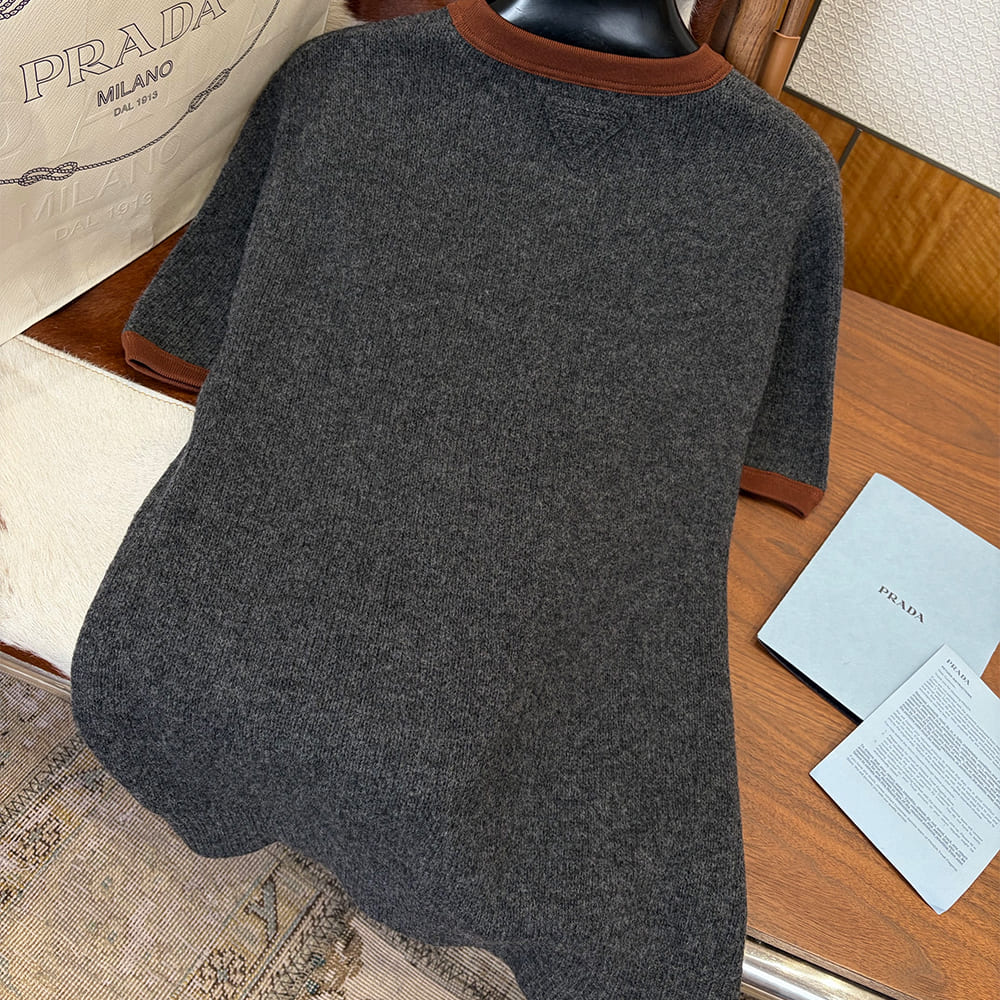 Pra*a UNISEX SHIRT(size:S|M|L|XL)