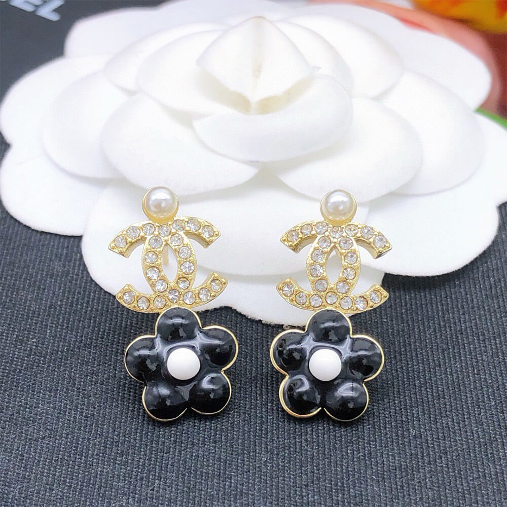 Ch**el D1am0nd EARRINGS
