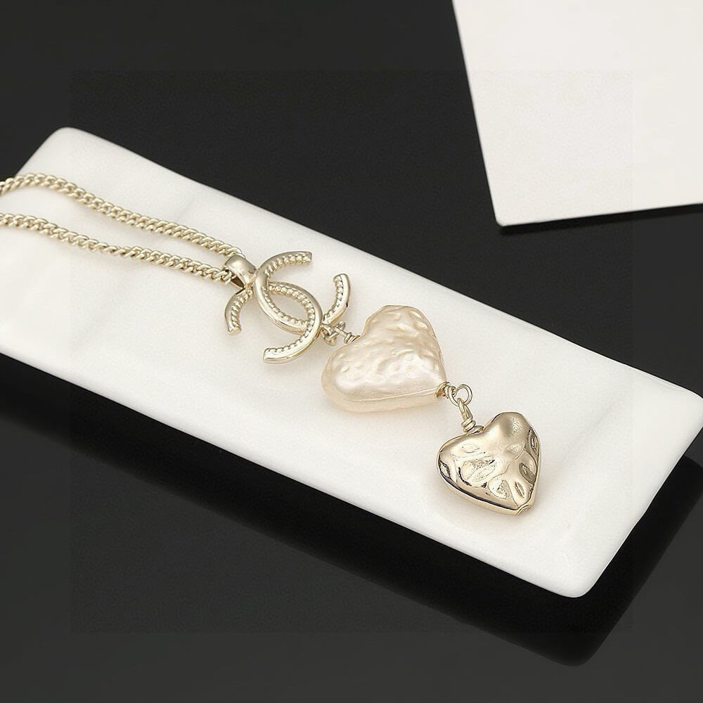 Ch**el NECKLACE
