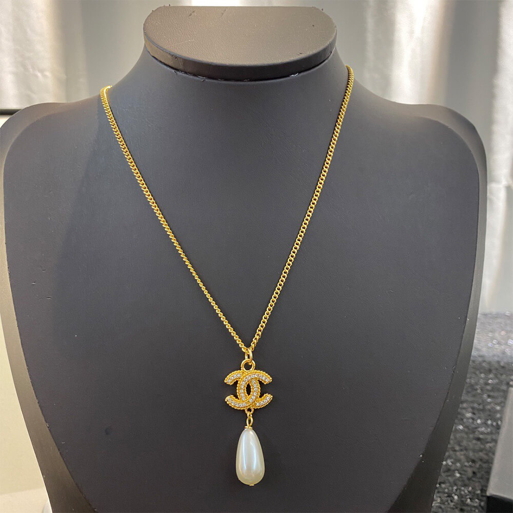 Ch**el NECKLACE