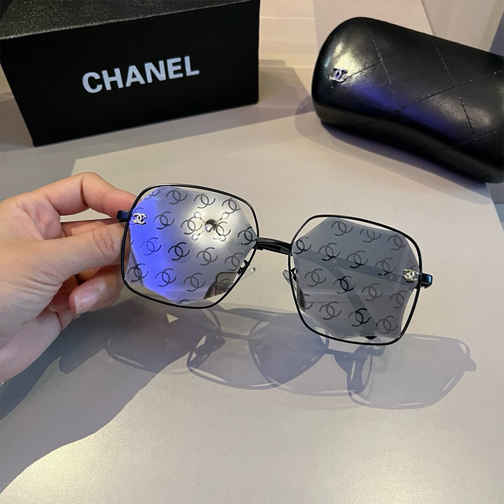 Ch**el SUNGLASSES