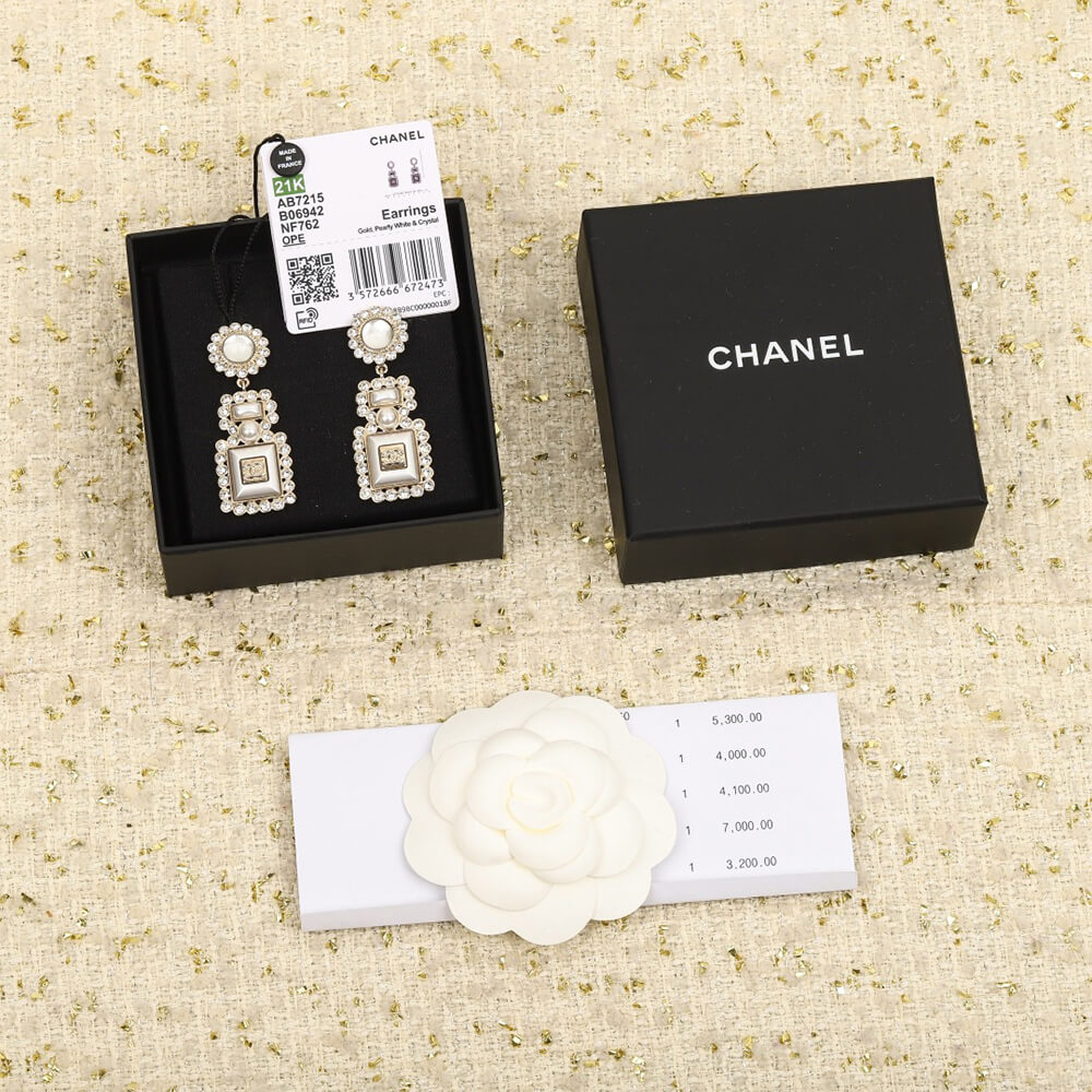 Ch**el D1am0nd EARRINGS
