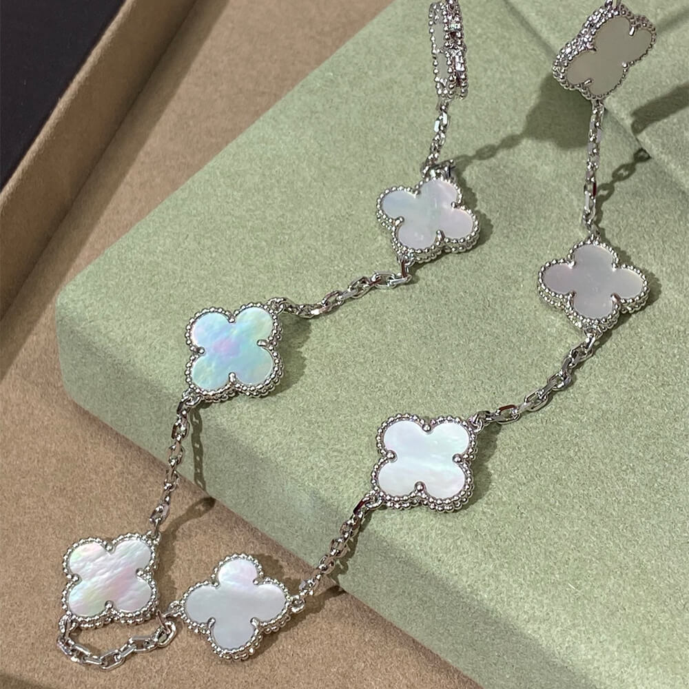 V*n Cl**f & Arpels Necklace