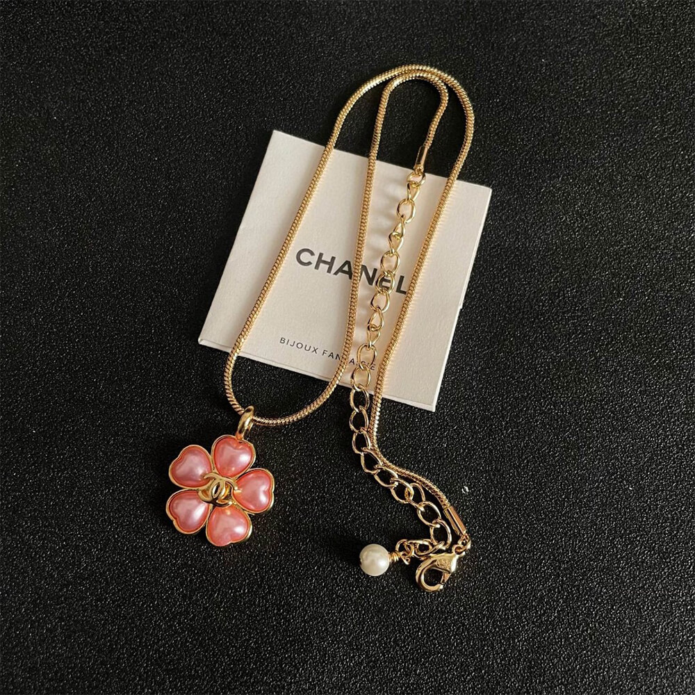 Ch**el Necklace