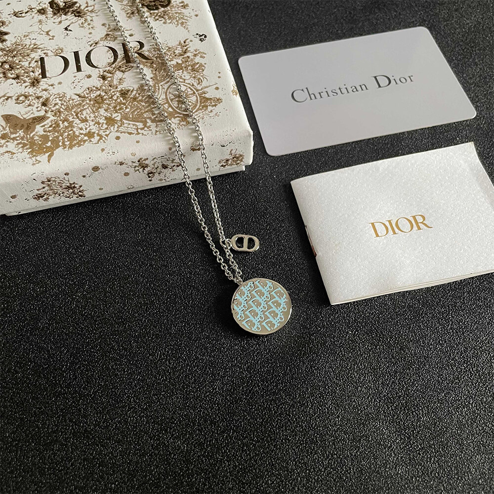 D10r Necklacel