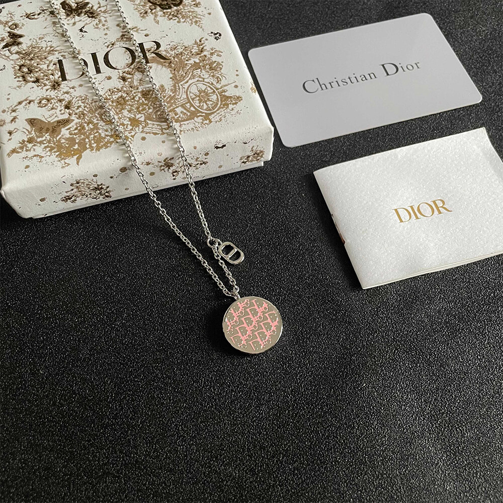 D10r Necklacel