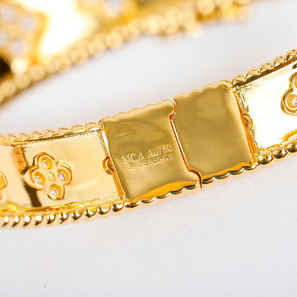 V*n Cl**f & Arpels Perlée clovers bracelet, medium model