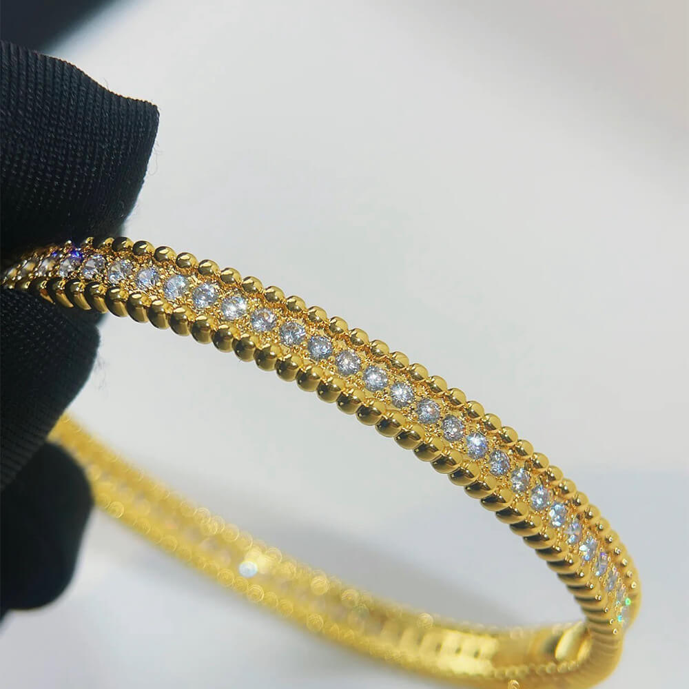 V*n Cl**f & Arpels Perlée D1am0nds bracelet, 1 row, medium model