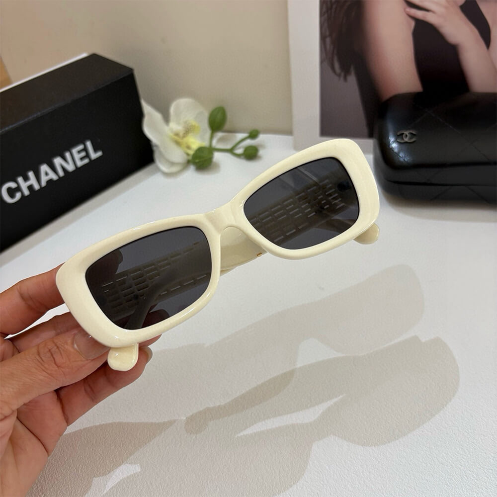Ch**el SUNGLASSES