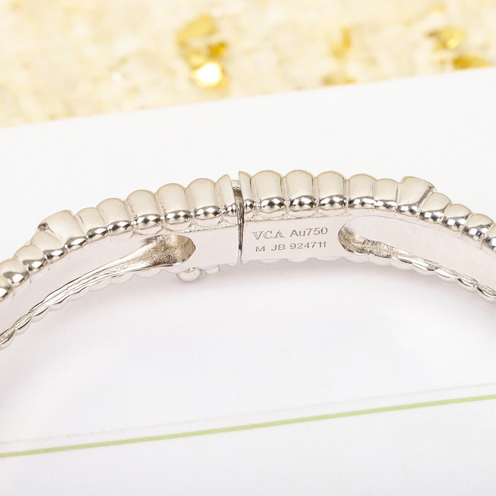V*n Cl**f & Arpels Perlée sweet clovers bracelet, medium model
