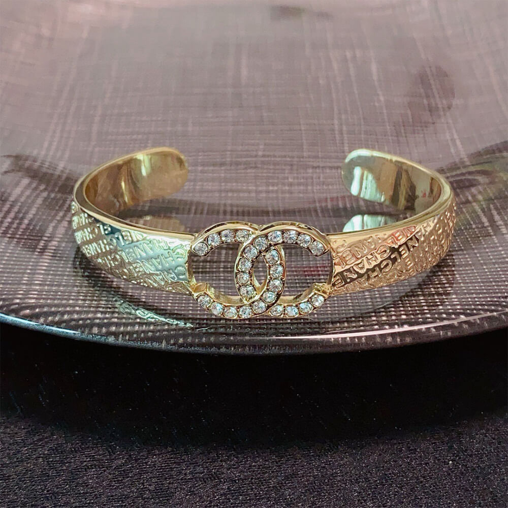 Ch**el bracelet