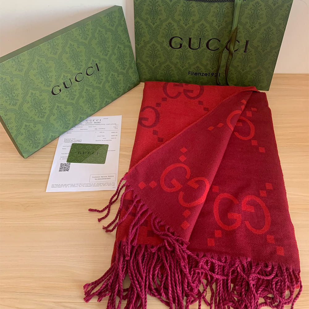 Gvc*1 GG wool jacquard scarf