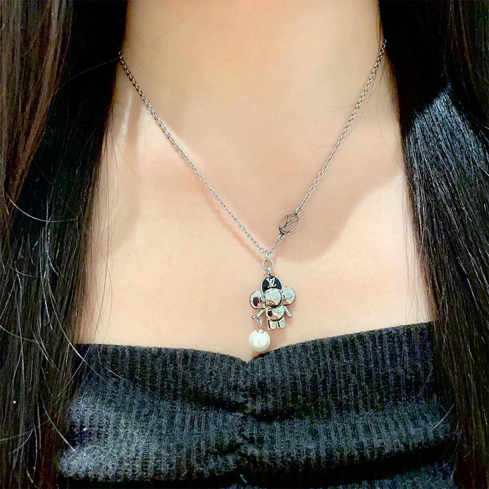LV necklace