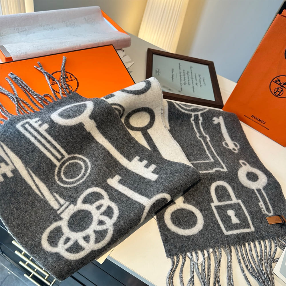 H**me5 Casaque Porte-Clefs Scarf