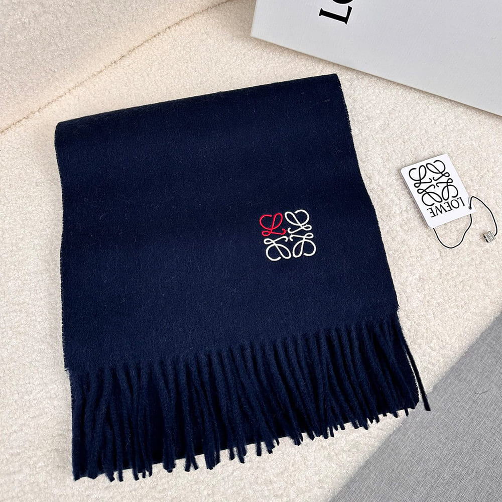 L0ew* Scarf