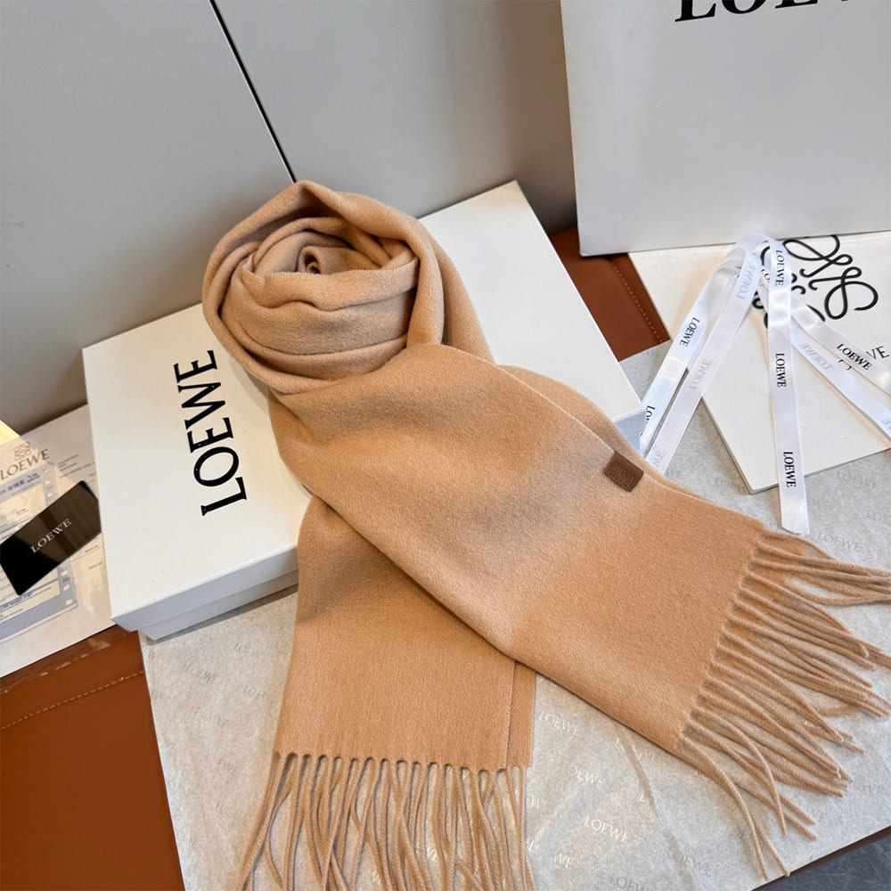 L0ew* Scarf in cashmere