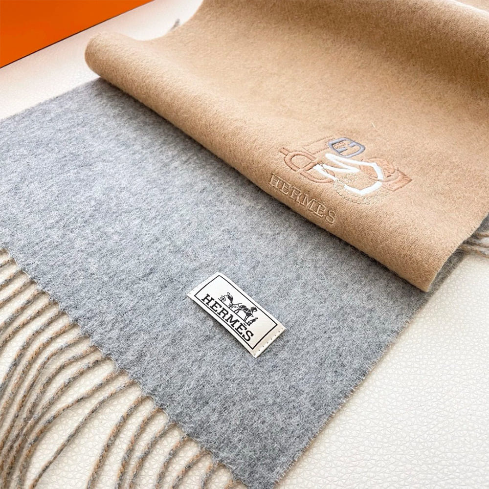 H**me5 Recto-Verso PM H Puzzle Scarf