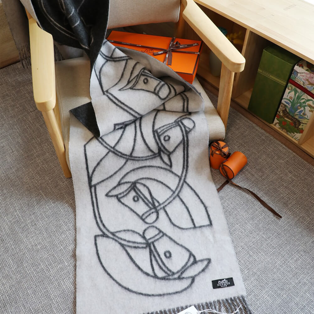 H**me5 Casaque Entrelacs Equestres scarf