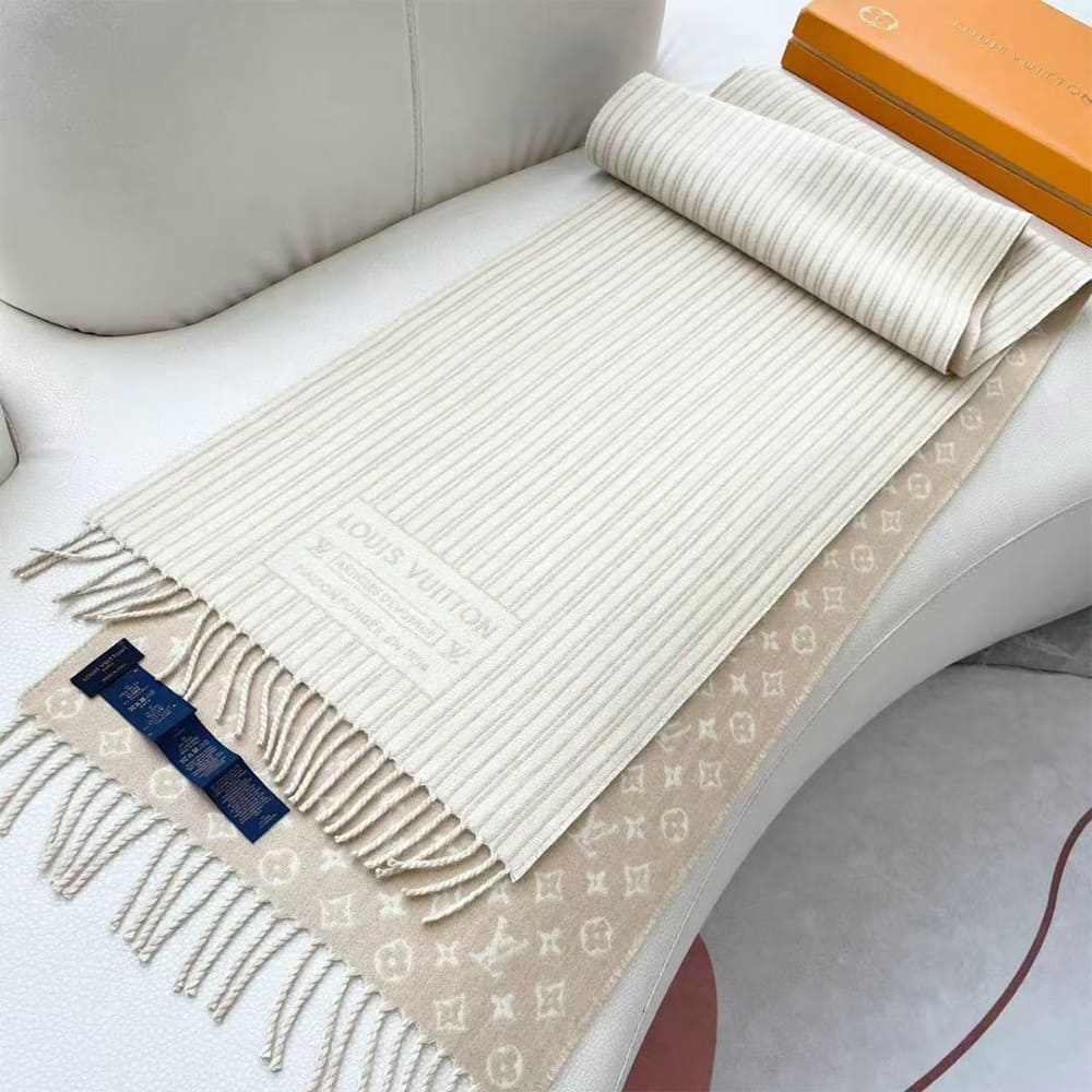 LV Scarf