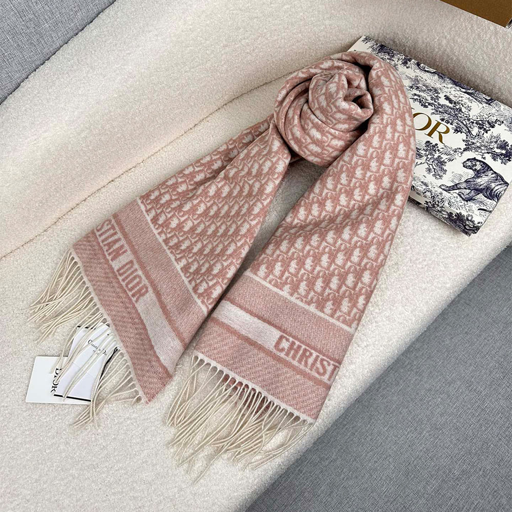 D10r Printed scarf