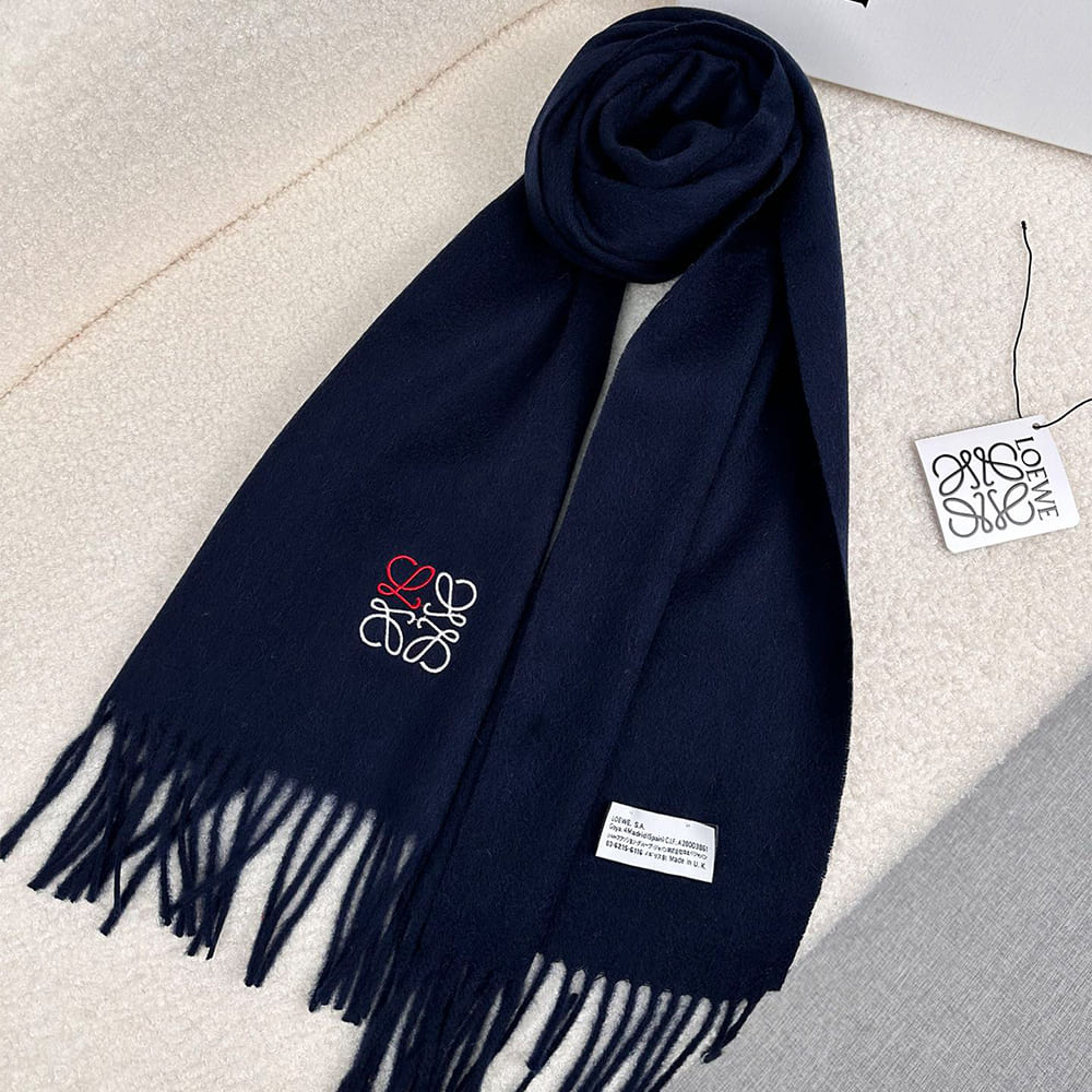 L0ew* Scarf