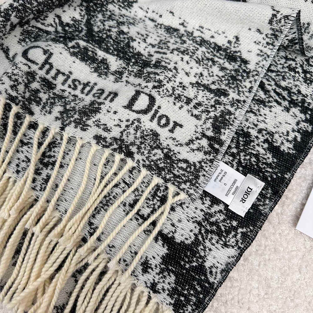 D10r Toile de Jouy Sauvage Scarf
