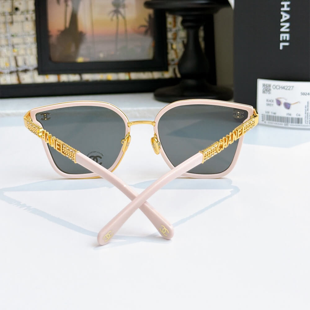 Ch**el SUNGLASSES