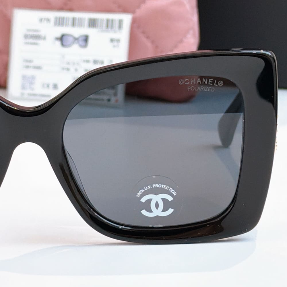Ch**el Square Sunglasses