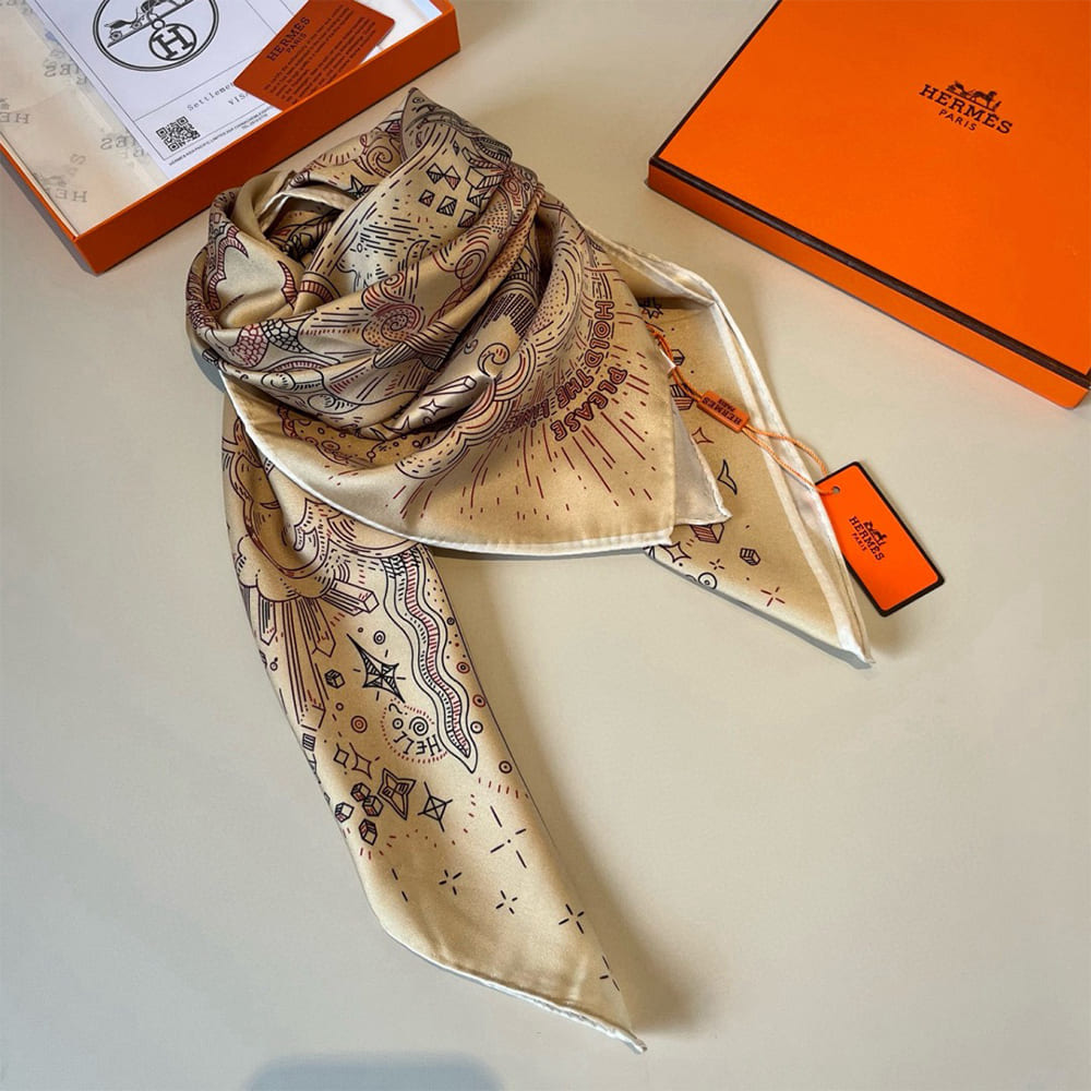 H**me5 Please Hold The Line scarf 90