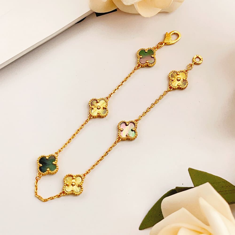 VCA Vintage Alhambra bracelet, 6 motifs