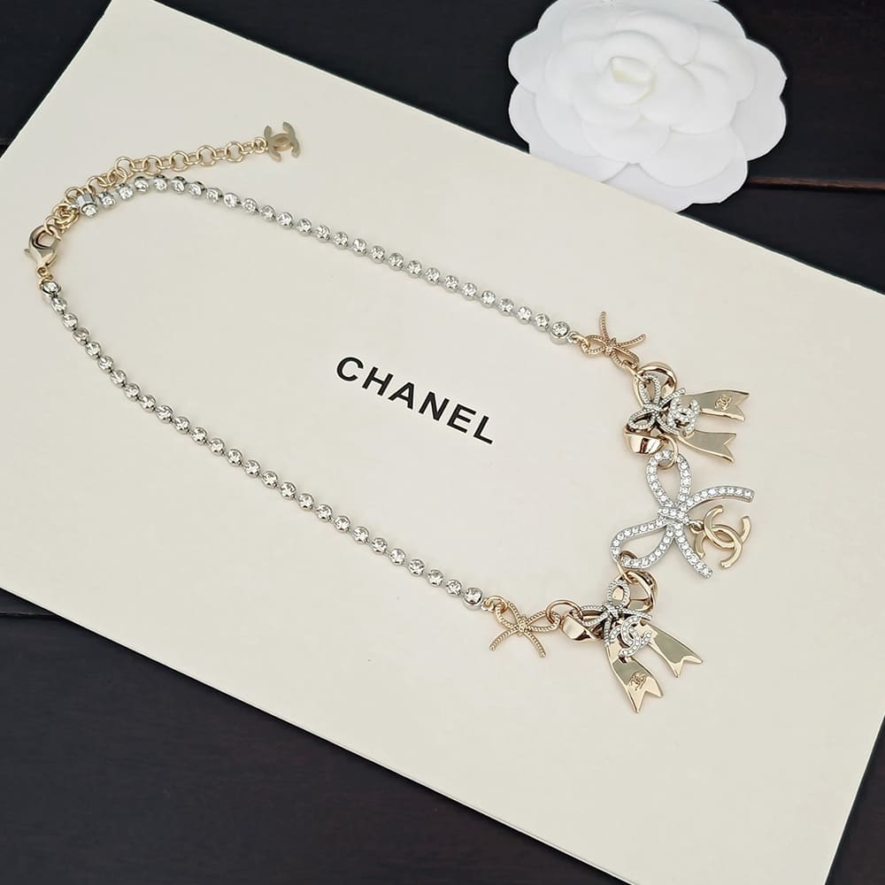 Ch**el necklace