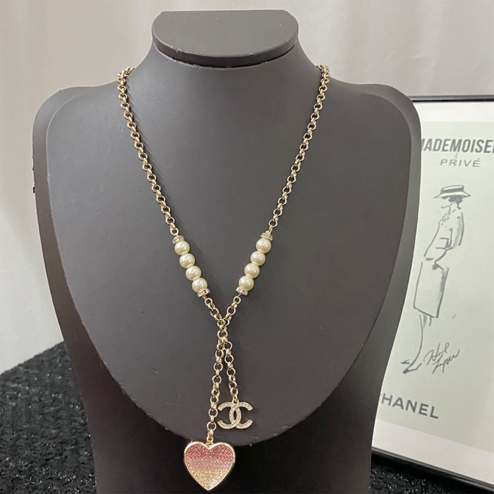 Ch**el necklace