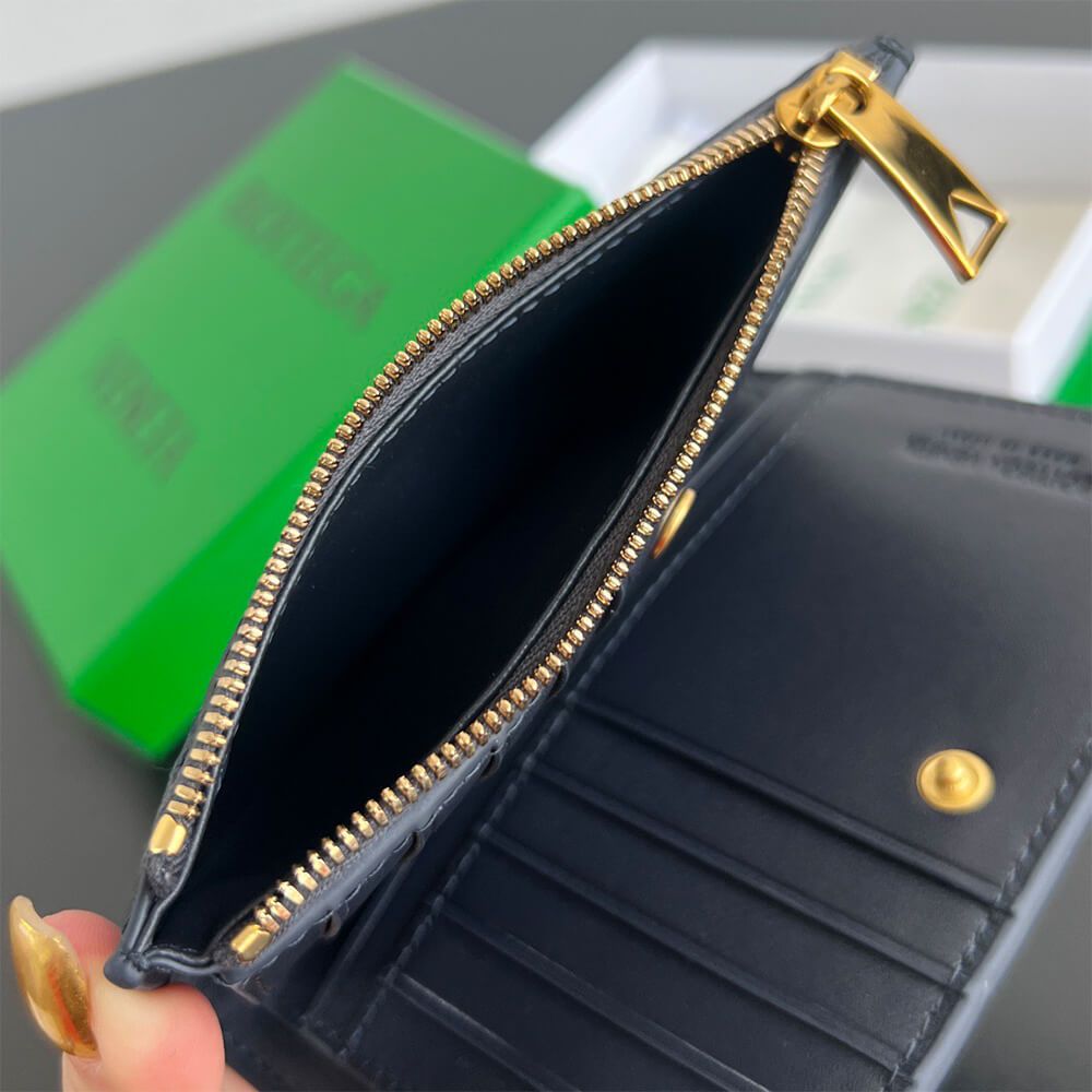 Intrecciato Medium Bi-Fold Wallet(HIGH-END GRADE)