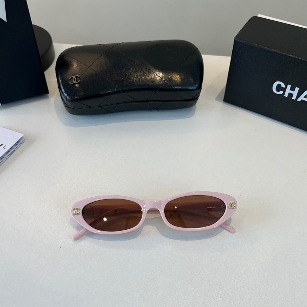 Ch**el Sunglasses
