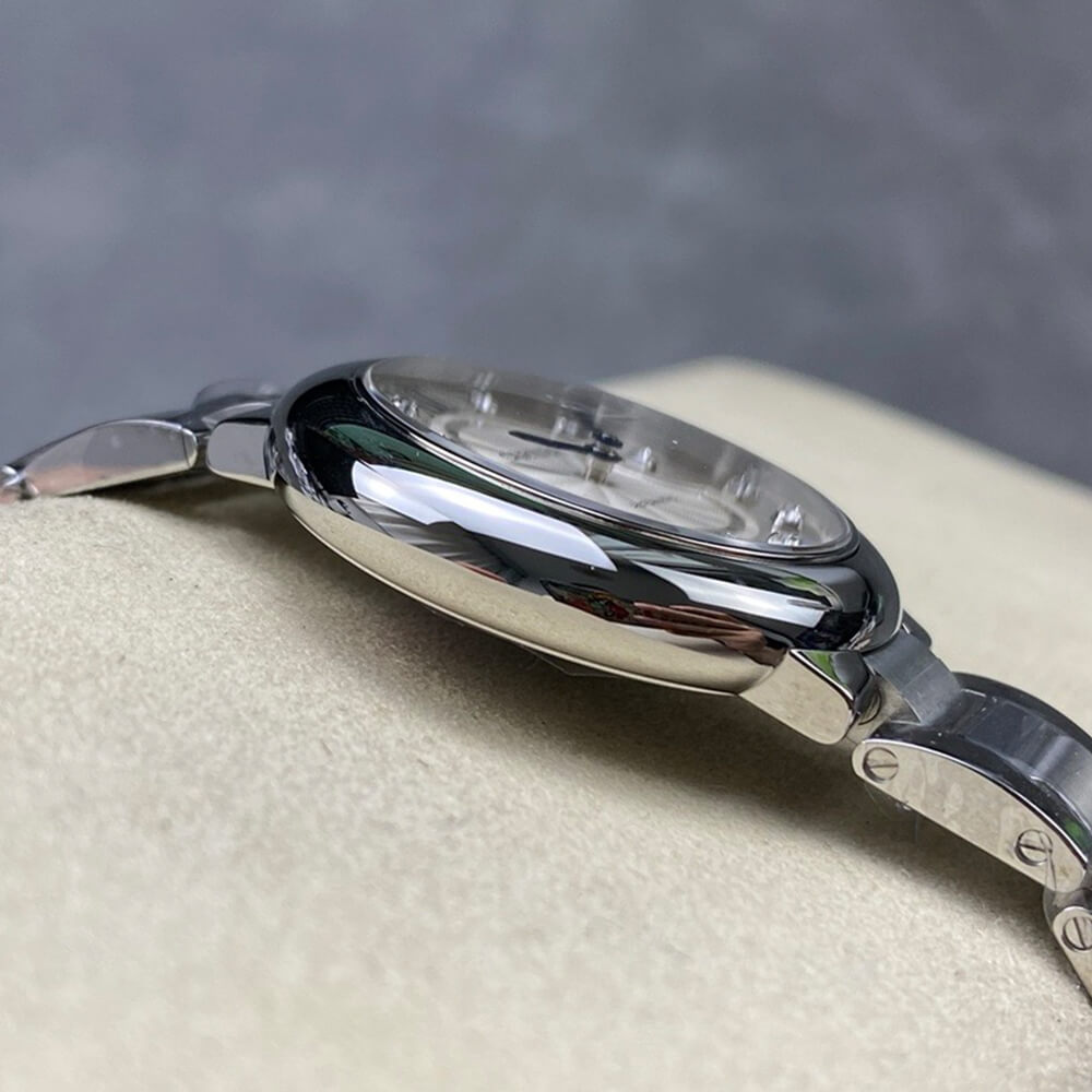 Ca*t1er 33mm Ballon Bleu de Ca*t1er watch